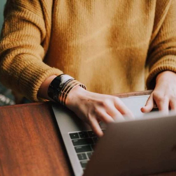 white ceramic dinnerware set
